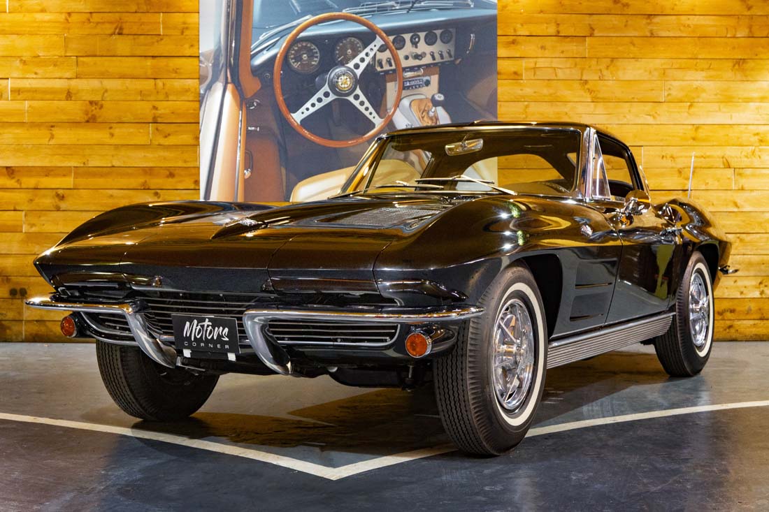 Classic cars CHEVROLET Corvette C2 Stingray Split Window for sale