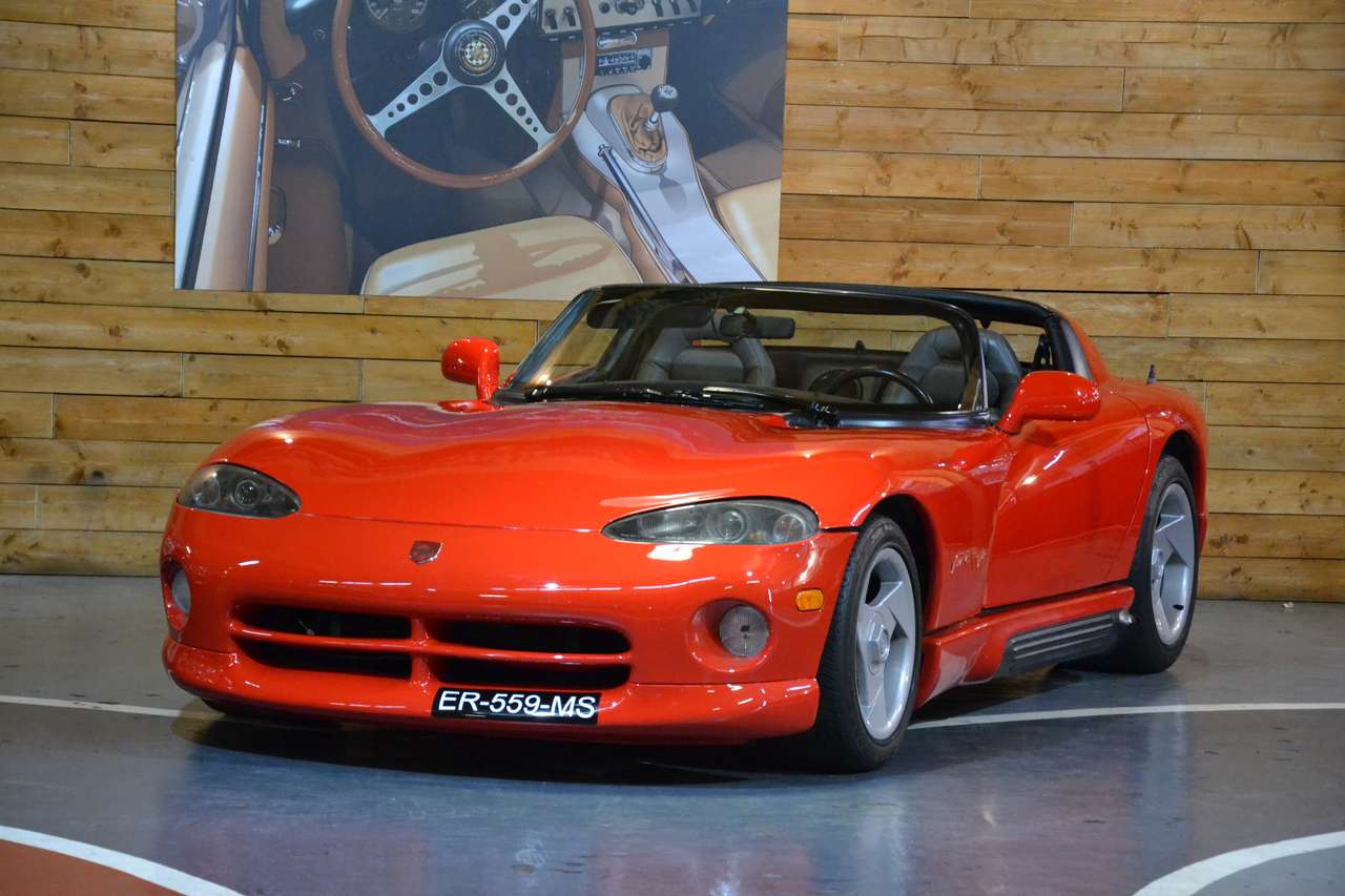 Classic cars DODGE Viper RT / 10 V10 L 383CV for sale