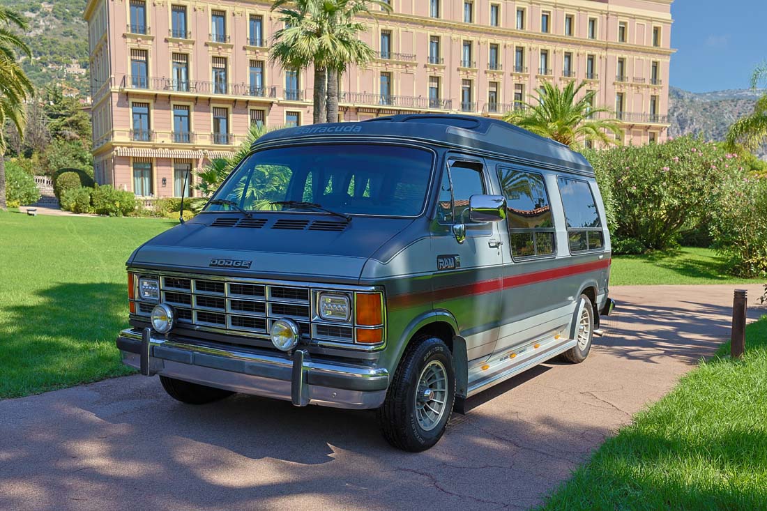 Classic cars DODGE Ram Van B250 Custom for sale