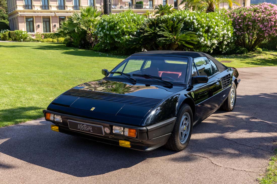 Classic cars FERRARI Mondial Quattrovalve Cabriolet Type F 105 for sale