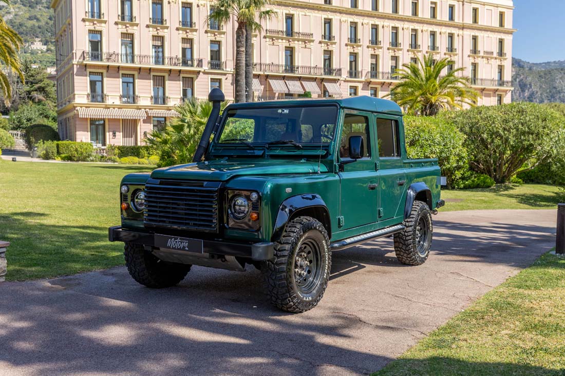 Classic cars LAND ROVER Defender 110 Crew cab TD5 170cv for sale