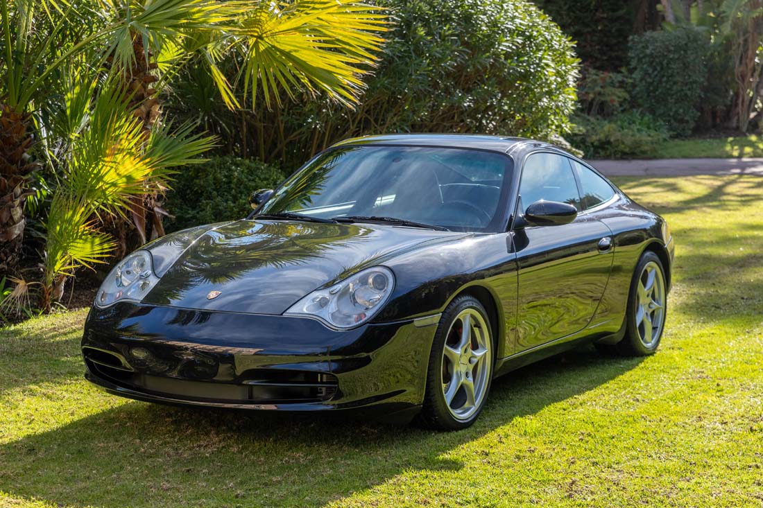 Classic cars PORSCHE 996 Carrera 4 3.6 320cv for sale