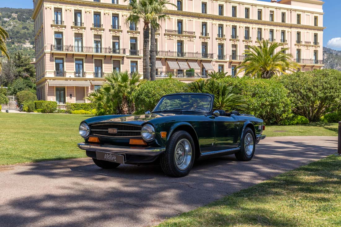 Classic cars TRIUMPH TR6 British green for sale